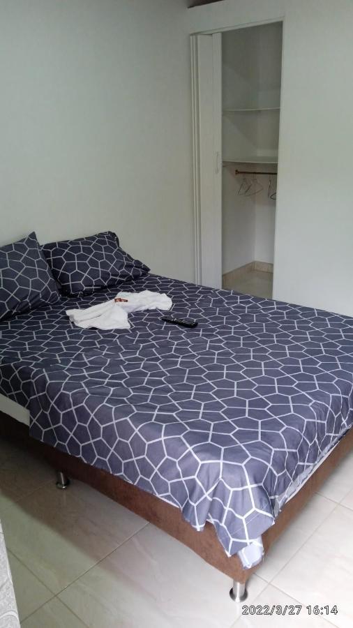 Hostal Arambulo Villavieja Buitenkant foto