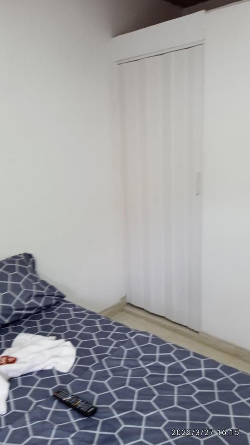 Hostal Arambulo Villavieja Buitenkant foto