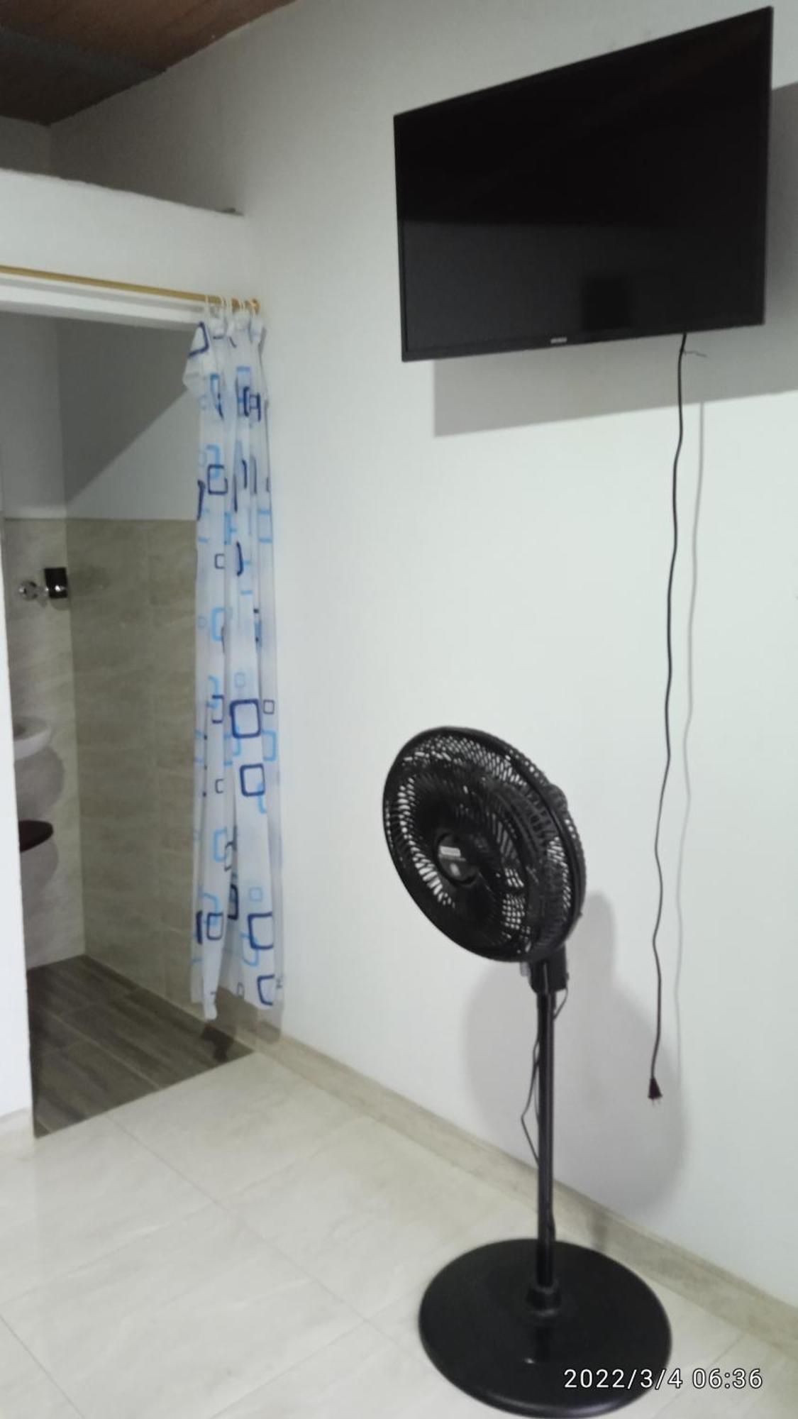 Hostal Arambulo Villavieja Buitenkant foto